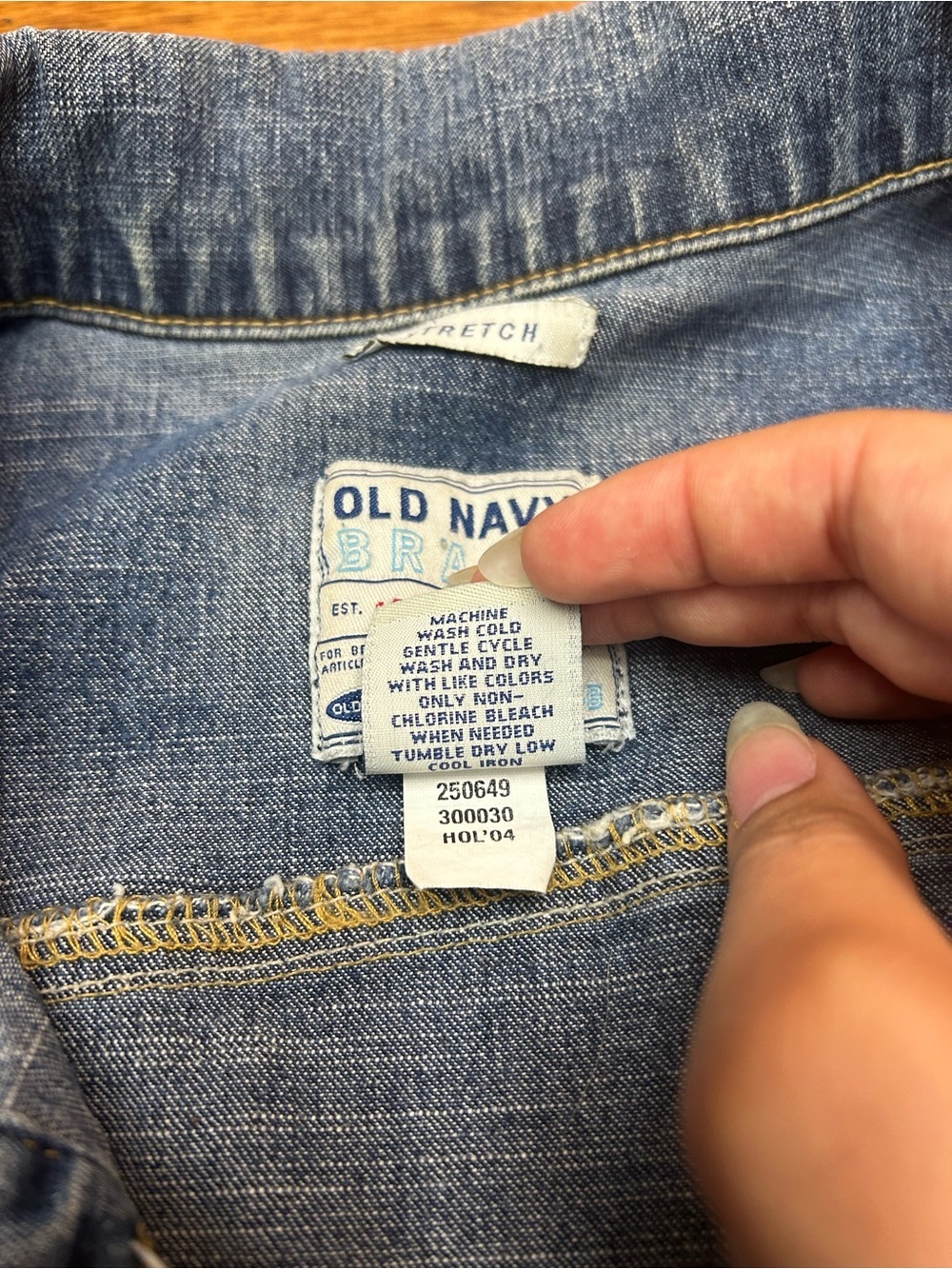 Old Navy Distressed Medium Blue Denim Jean Jacket - Picture 9 of 10
